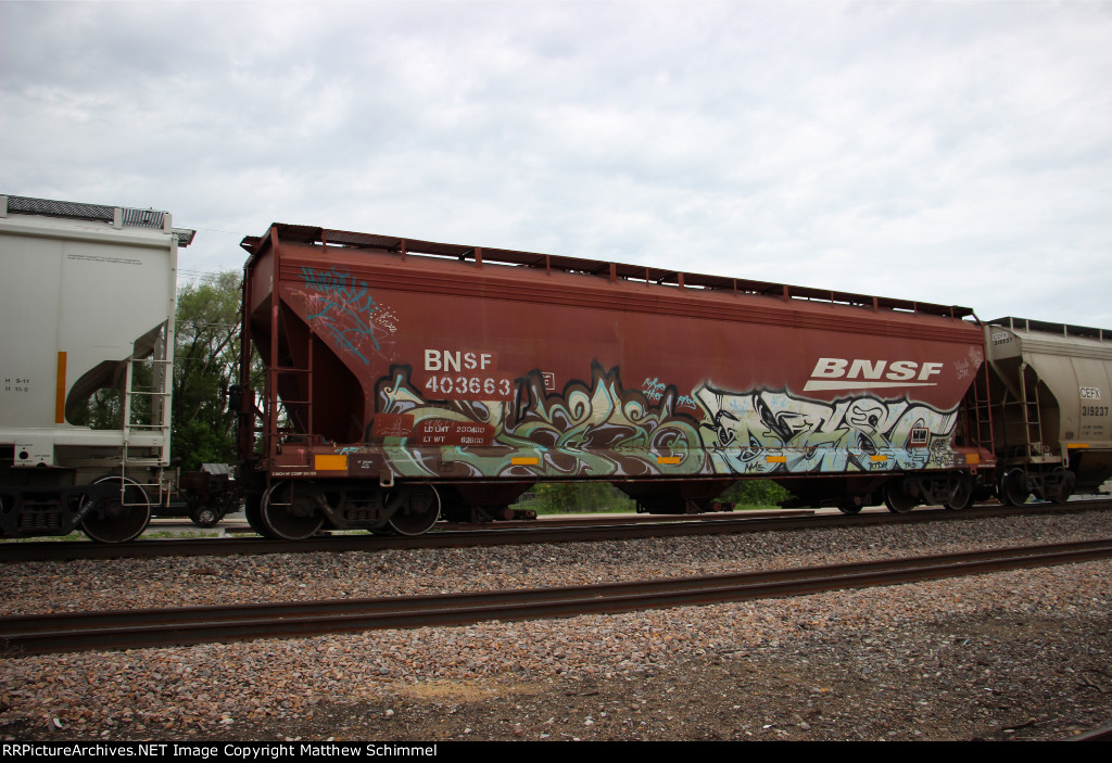 BNSF ACF Covered Hopper